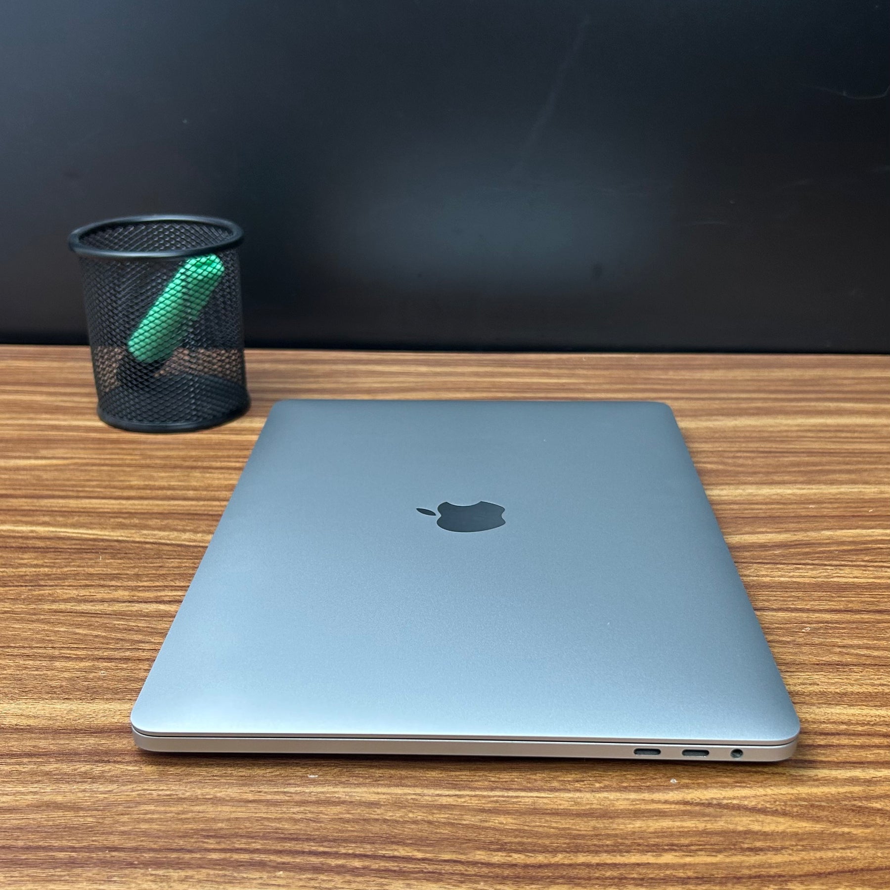 MacBook Pro 2020 Usado 13" | i5 8GB RAM, 1TB SSD | TrocaTech