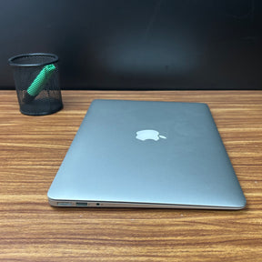 MacBook Air 2017 Usado 13" | i5, 8GB RAM, 128GB | TrocaTech