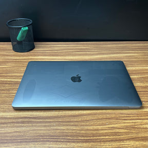 MacBook Pro 2019 Usado 13" | i5, 8GB RAM, 256GB | TrocaTech
