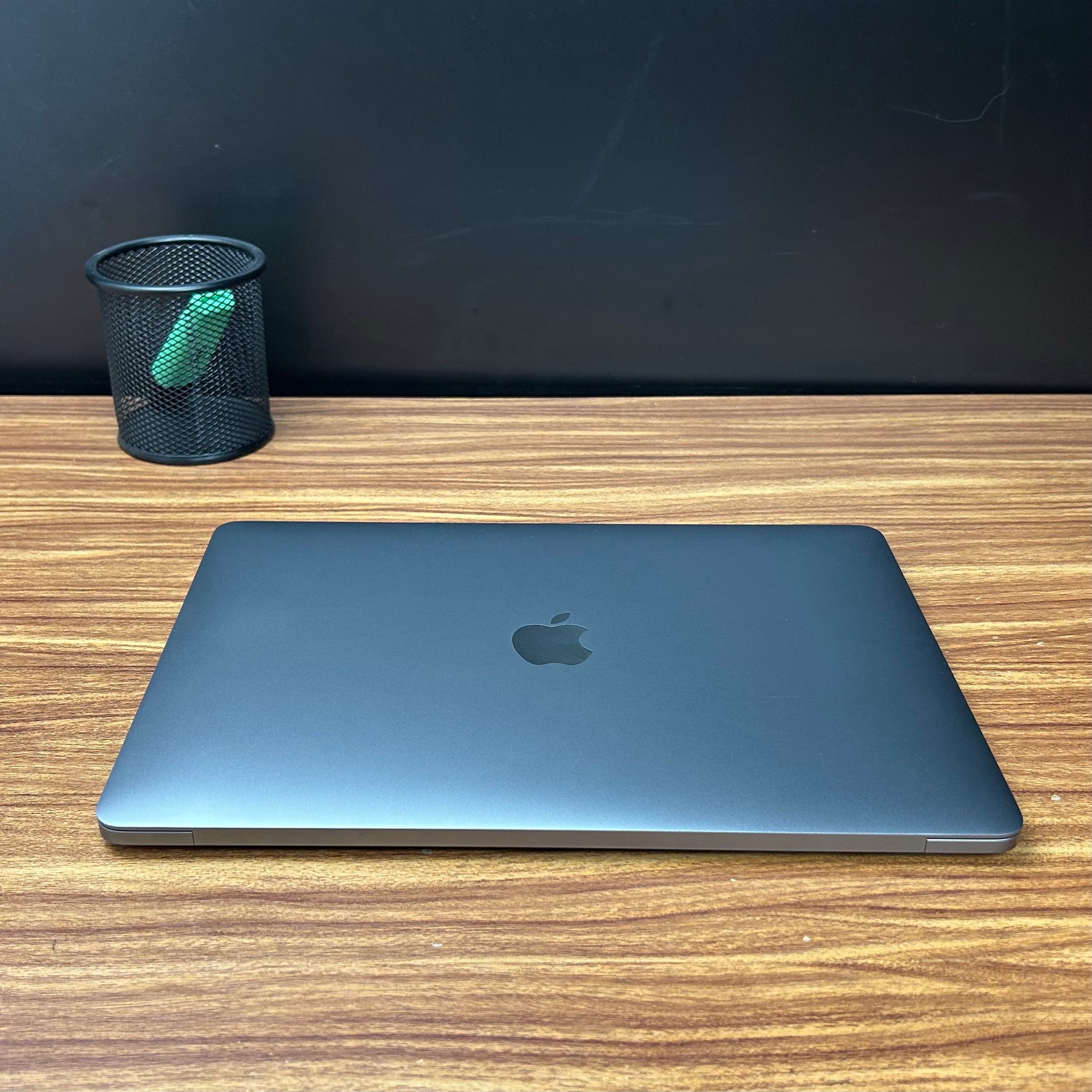 MacBook Pro 2020 Usado 13" | M1, 8GB RAM, 256GB | TrocaTech