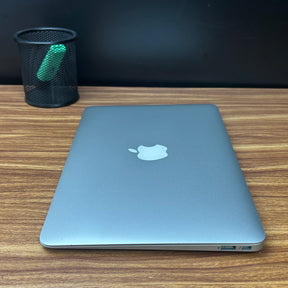 MacBook Air 2012 Usado 11" | i5, 4GB RAM, 500GB | TrocaTech