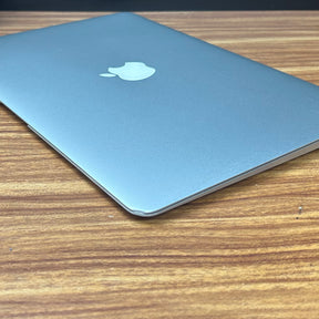 MacBook Air 2012 Usado 13" | i5, 4GB RAM, 128GB | TrocaTech