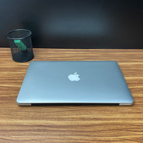MacBook Pro 2015 Usado 13" | i5, 8GB RAM, 256GB | TrocaTech