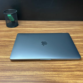 MacBook Pro 2020 Usado 13" | M1, 16GB RAM, 1TB SSD | TrocaTech