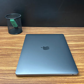 MacBook Pro 2020 Usado 13" | M1, 16GB RAM, 1TB SSD | TrocaTech