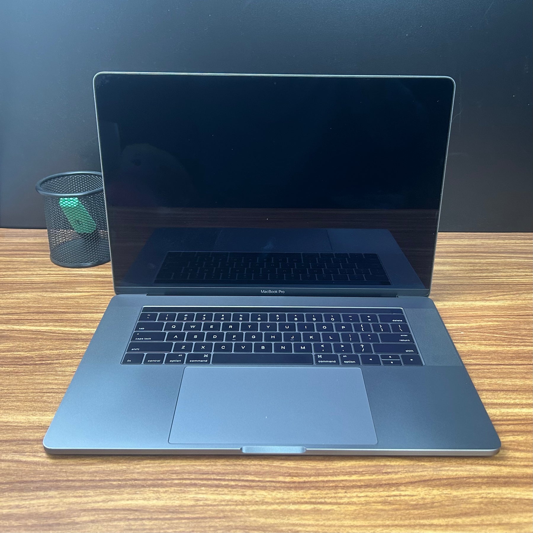 MacBook Pro 2016 Usado 15" | i7, 16GB RAM, 256GB | TrocaTech
