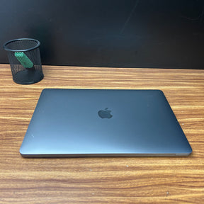 MacBook Pro 2019 Usado 13" | i5, 8GB RAM, 128GB | TrocaTech