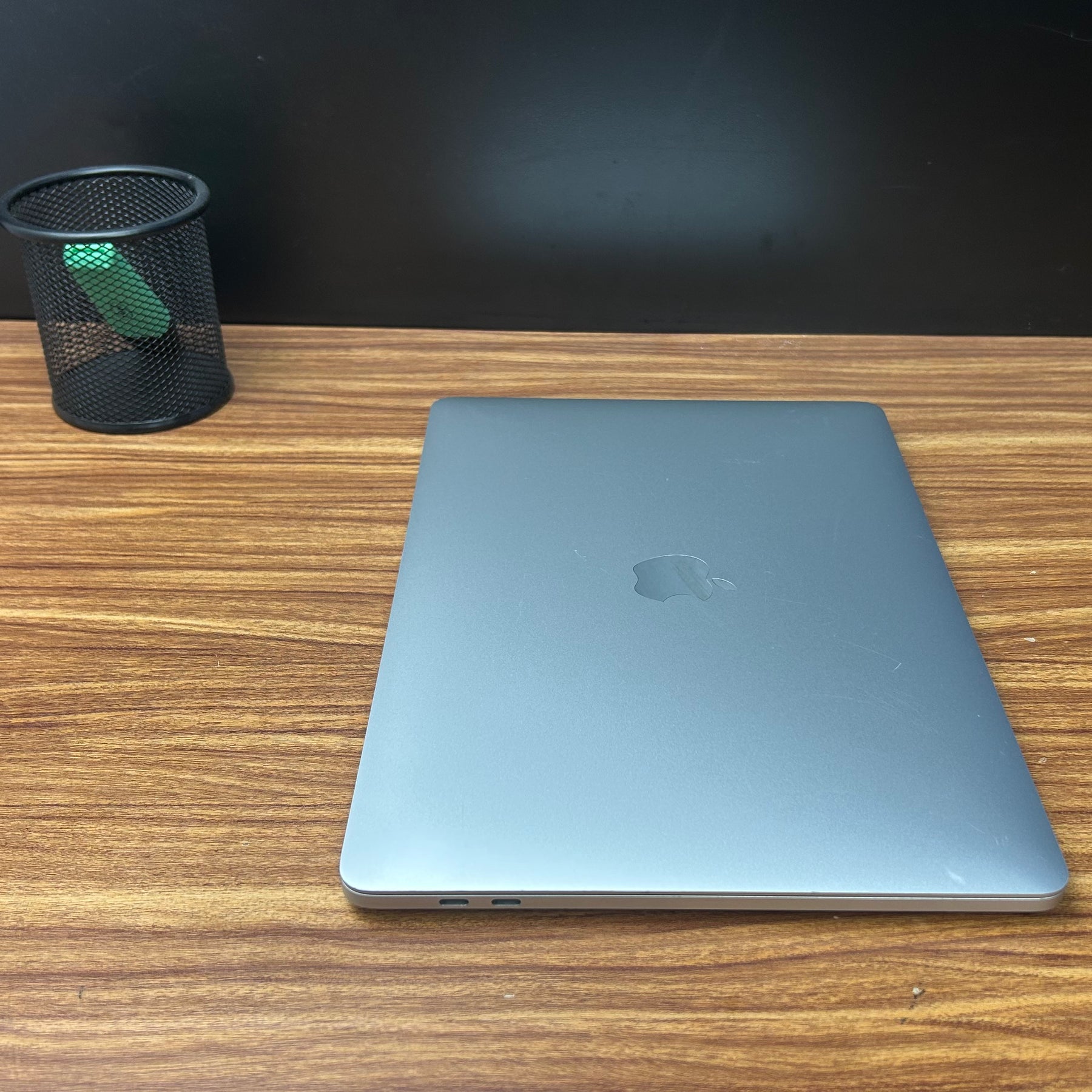 MacBook Pro 2020 Usado 13" | i5 8GB RAM, 256GB | TrocaTech