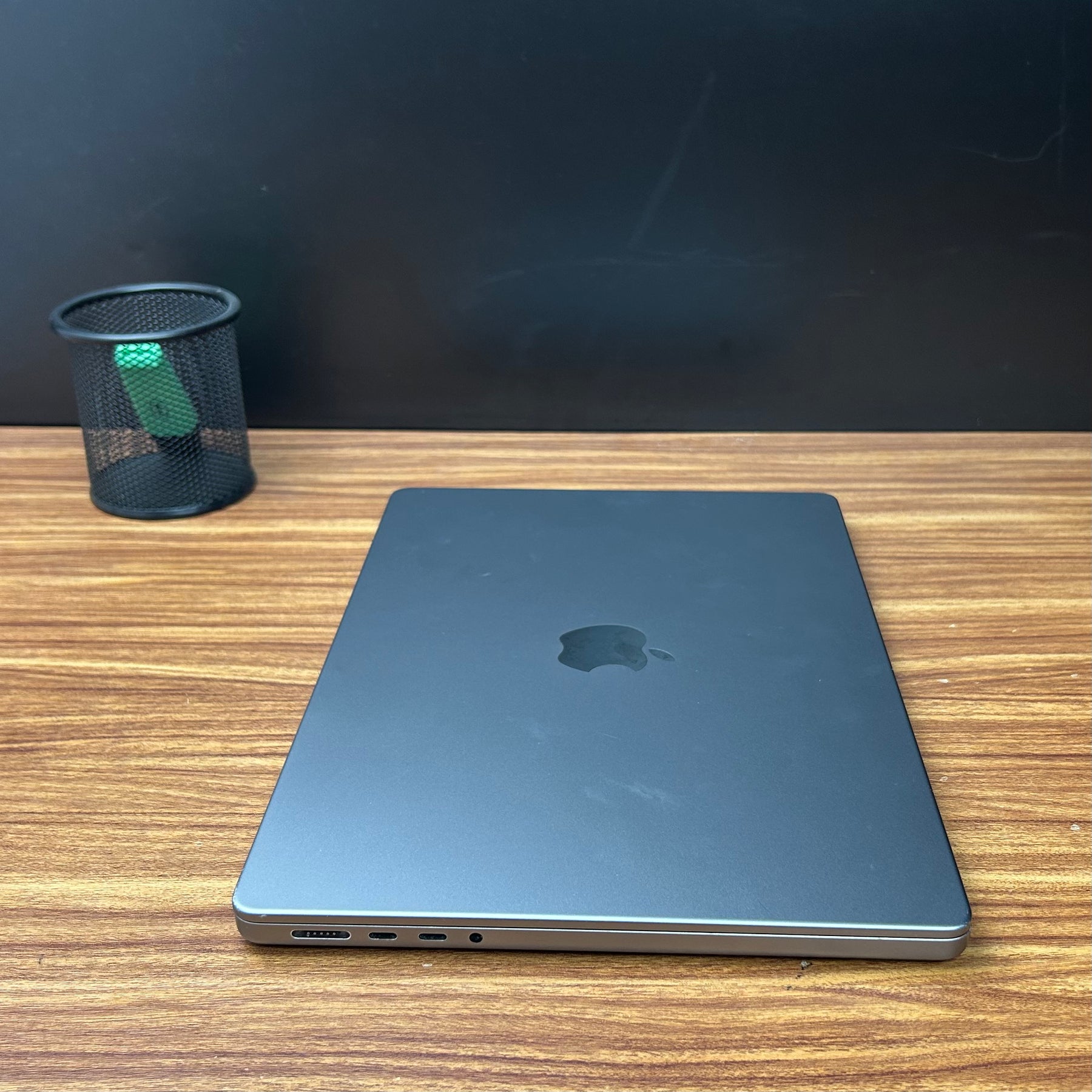 MacBook Pro 2021 Usado 14" | M1 PRO, 16GB RAM, 500GB | TrocaTech