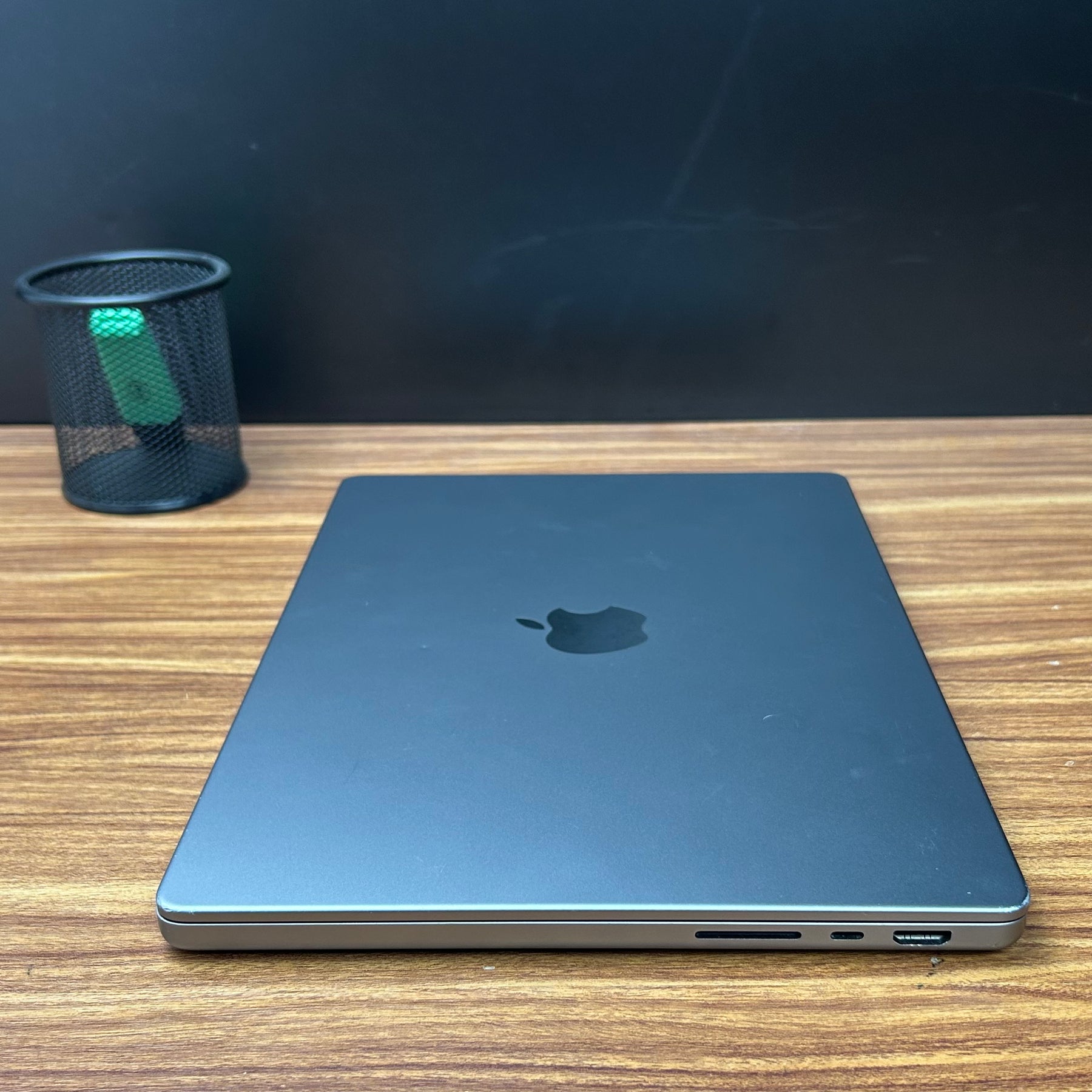 MacBook Pro 2021 Usado 14" | M1 PRO, 16GB RAM, 500GB | TrocaTech